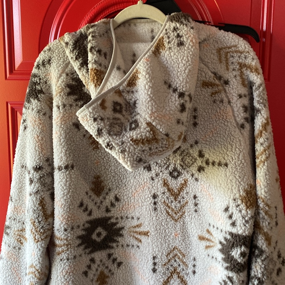 Pullover - Picture 3 of 4